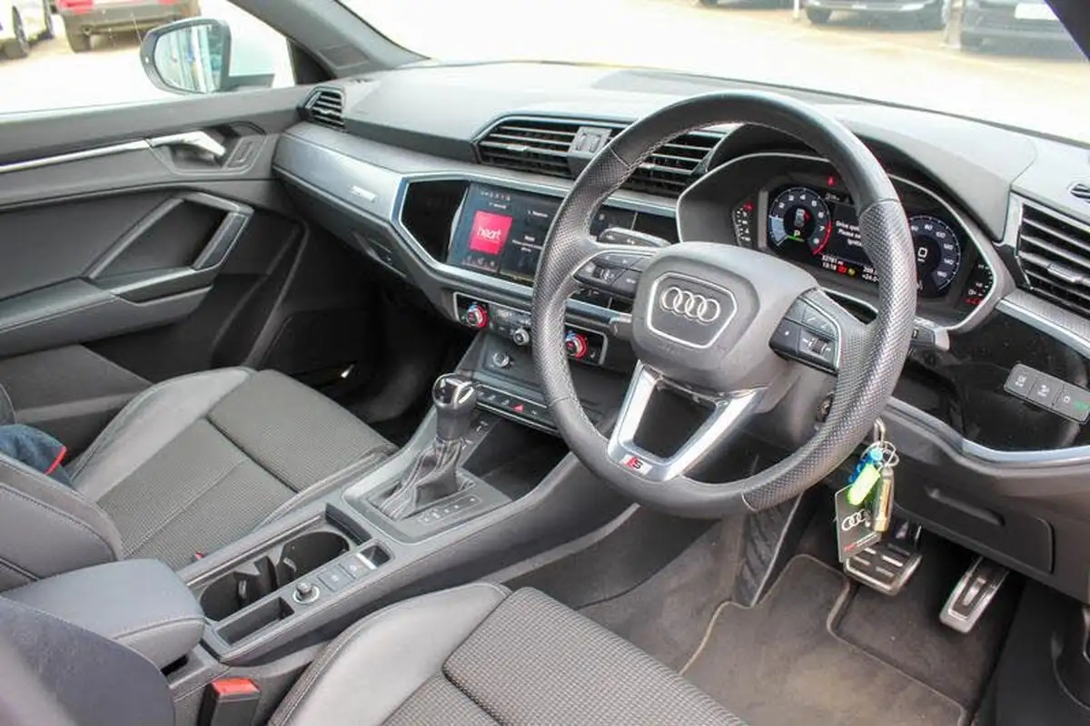 2022-audi-q3-15-35-tfsi-s-line-cod-station-wagon-tronic-big-9