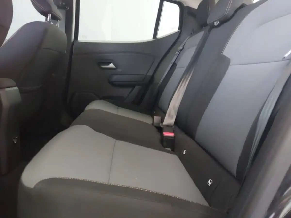 2024-dacia-sandero-stepway-10-tce-extreme-90bhp-big-5