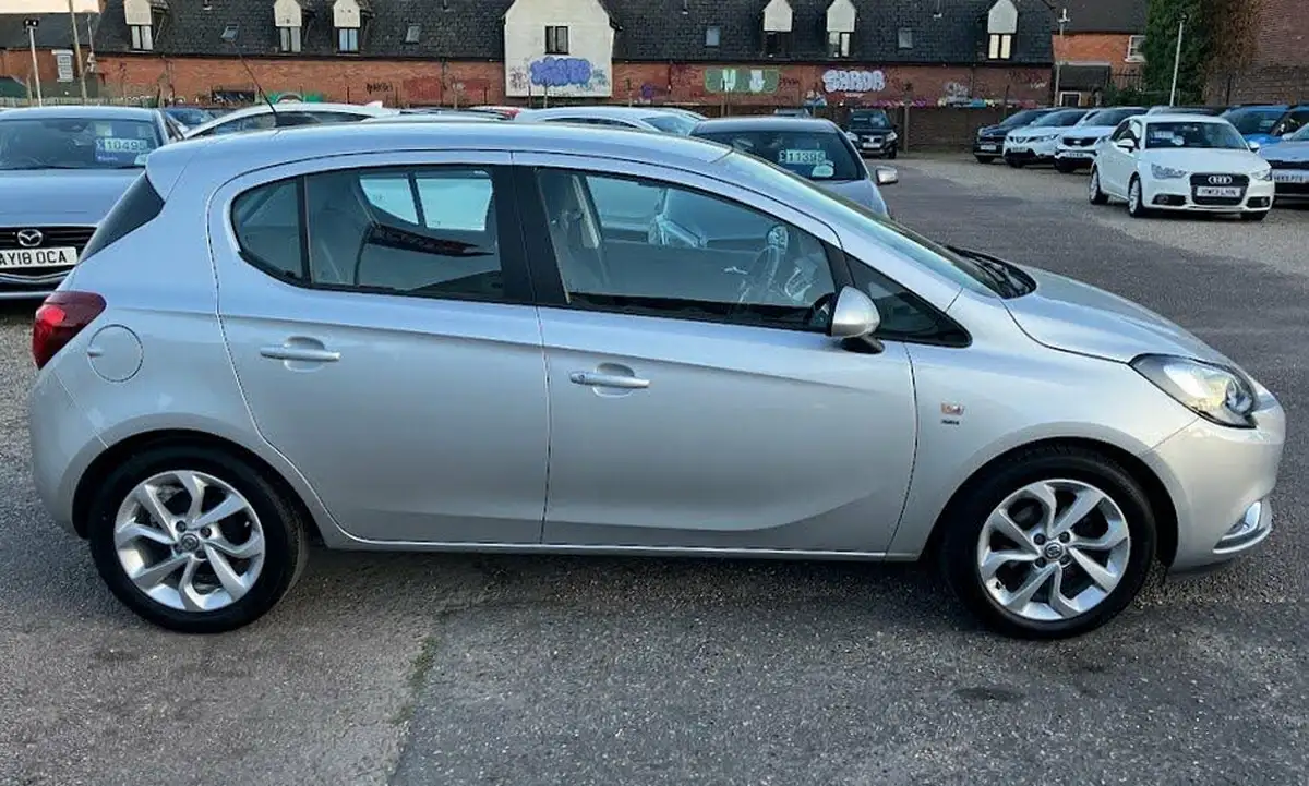 2017-vauxhall-corsa-14i-sri-90ps-ecoflex-5d-big-1
