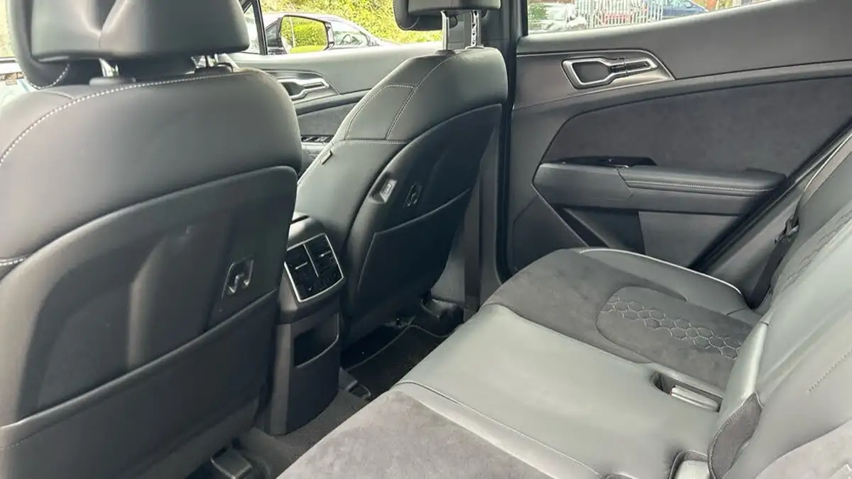 2025-kia-sportage-16-t-gdi-gt-line-157bhp-48v-dct-big-8
