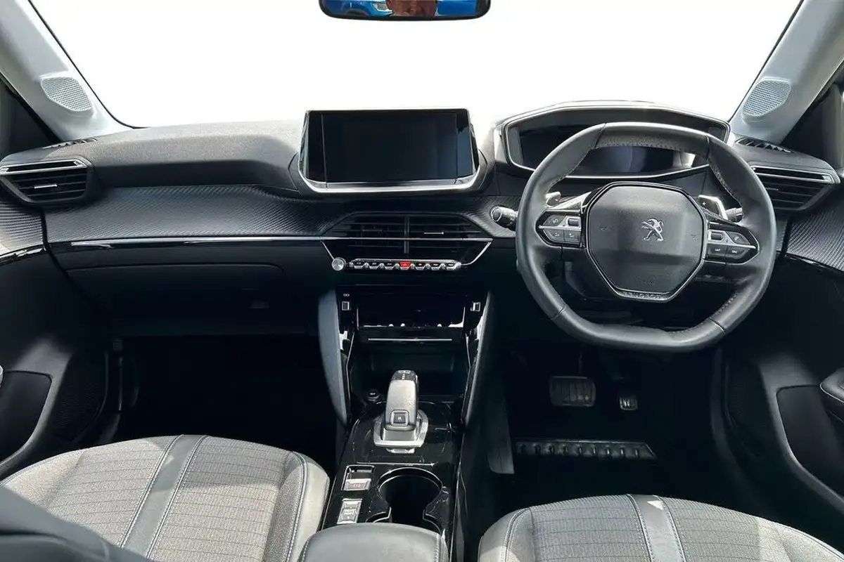 2021-peugeot-208-12-puretech-allure-premium-100bhp-eat8-big-6