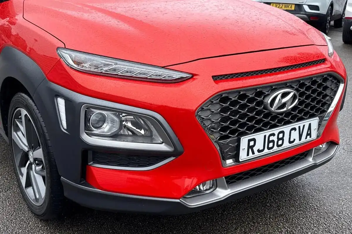 2018-hyundai-kona-10-t-gdi-premium-se-1-tone-roof-big-15