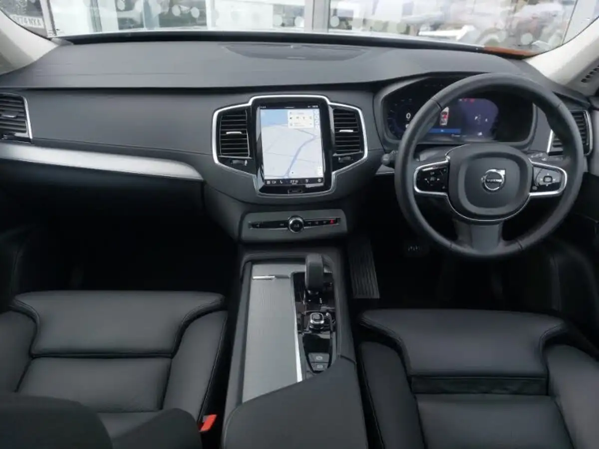 2024-volvo-xc90-20-b5-plus-big-2