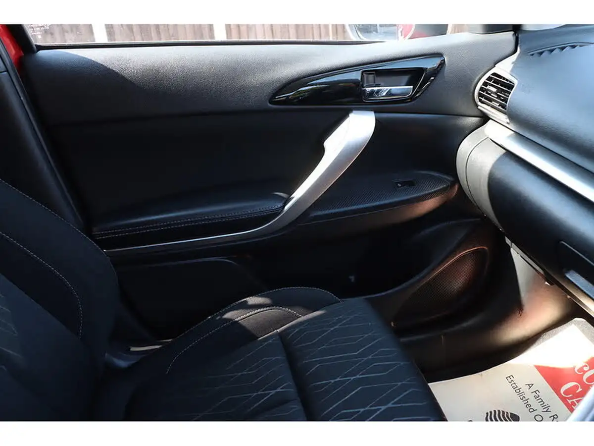 2019-mitsubishi-eclipse-cross-15-3-auto-big-39