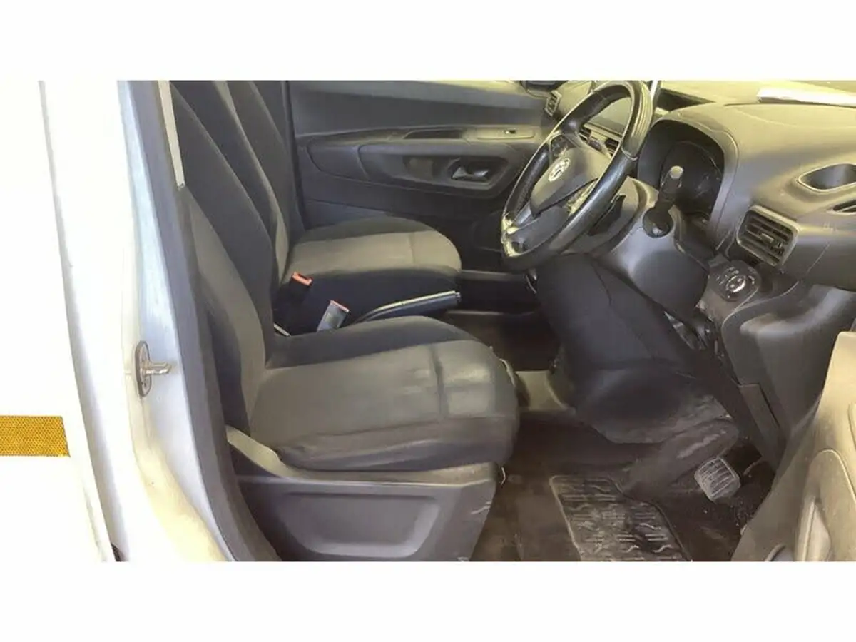 2021-vauxhall-combo-15cdti-edition-2300-130pseu6dt-l1h1-ss-panel-auto-big-2