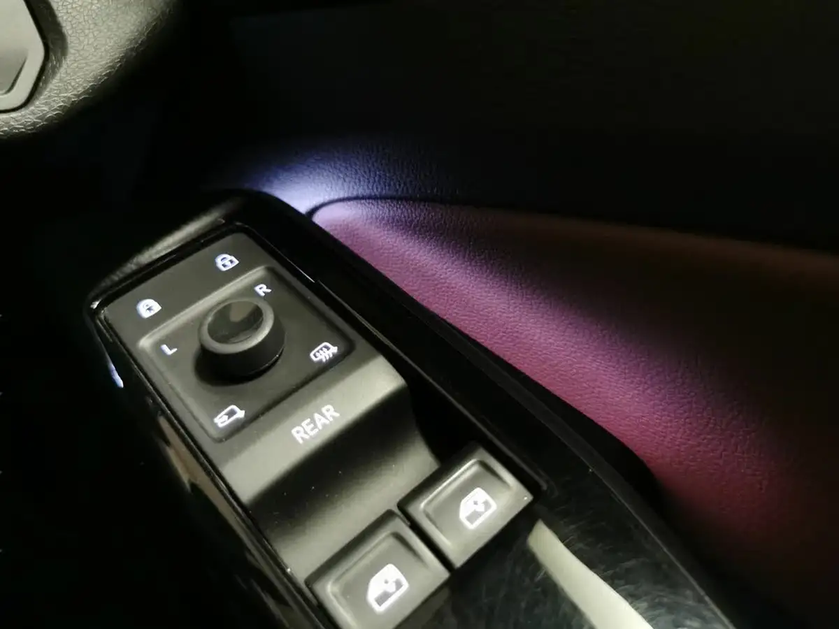 2021-volkswagen-id4-e-first-edition-big-26