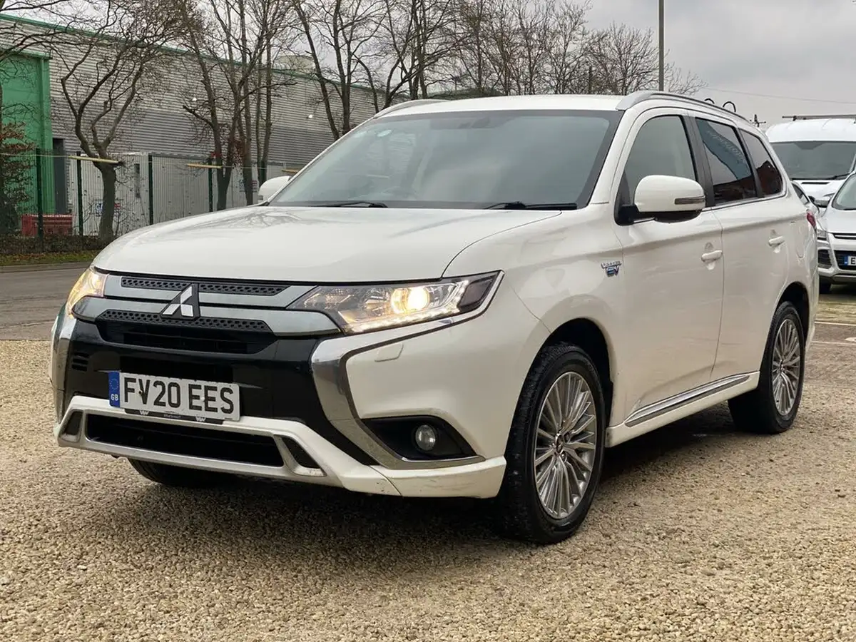 2020-mitsubishi-outlander-24-reflex-plus-commercial-big-2