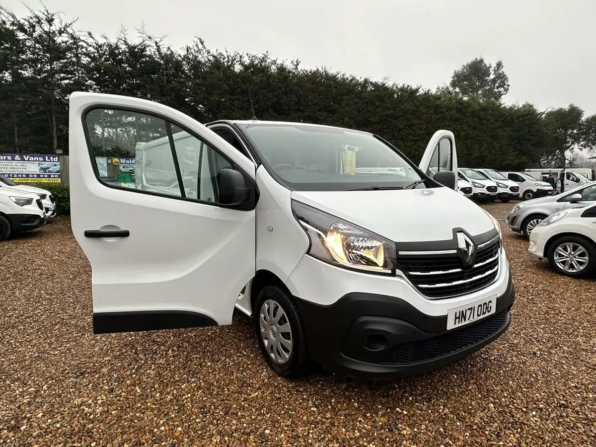 2021-renault-trafic-20dci-ll30-energy-120-business-panel-big-23