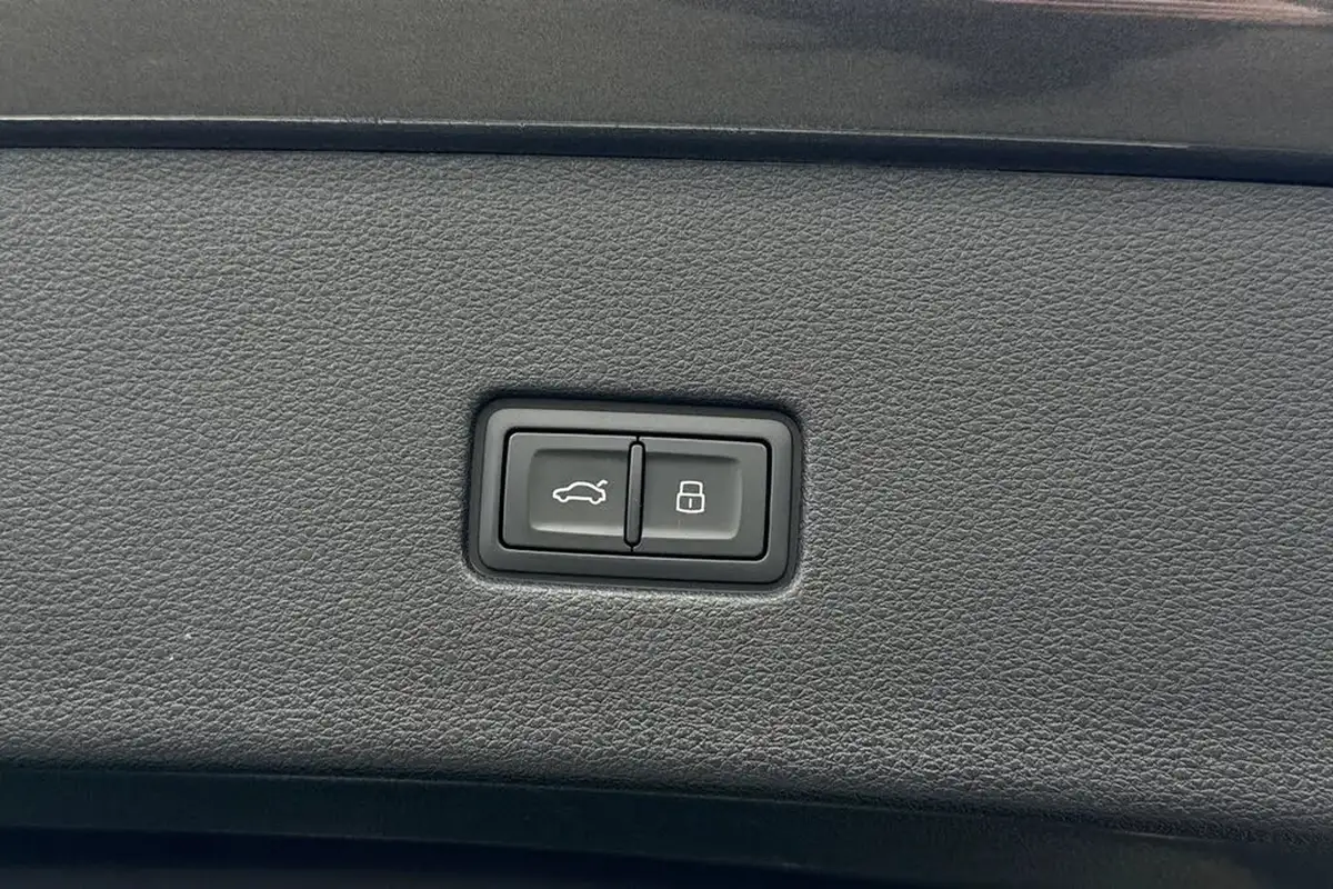 2024-audi-q8-30-55-tfsi-launch-edition-big-45