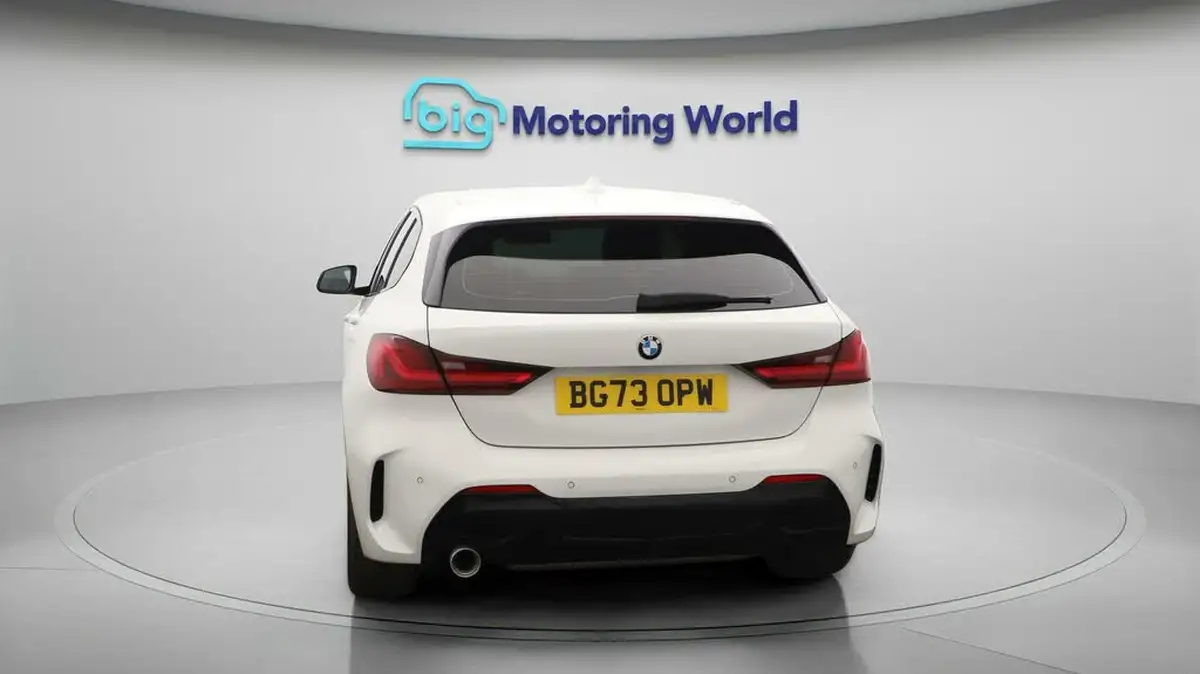 2023-bmw-1-series-15-118i-m-sport-lcp-dct-big-6