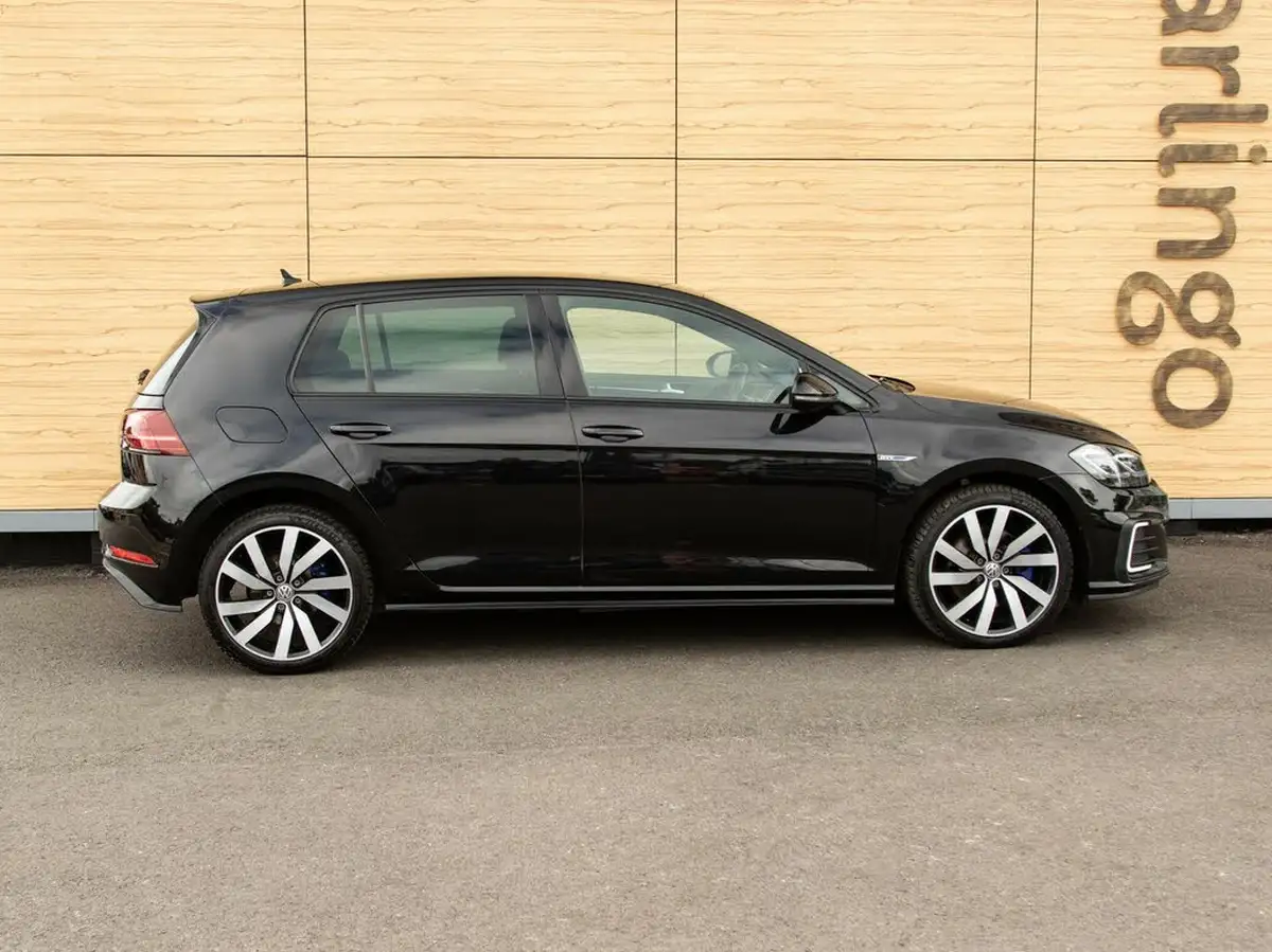 2020-volkswagen-golf-14-tsi-gte-advance-big-11