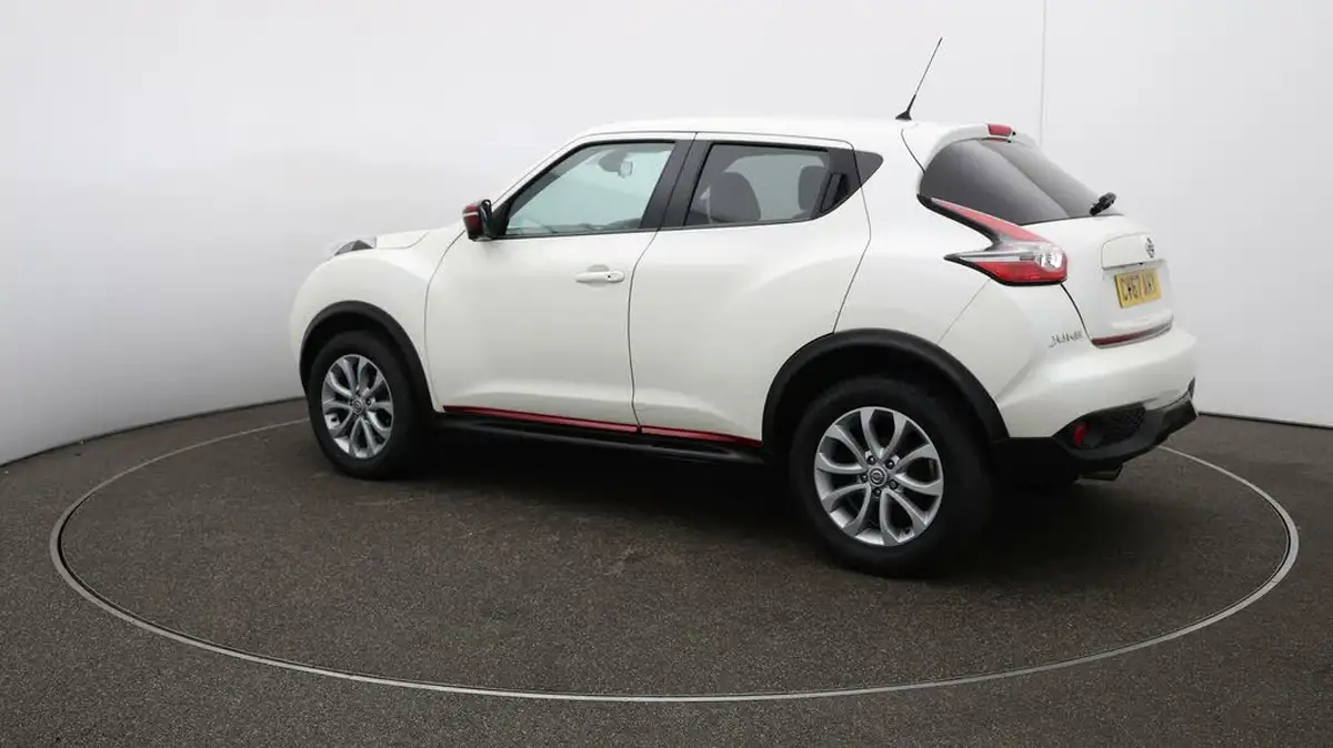 2017-nissan-juke-16-tekna-117ps-1598cc-xtronic-cvt-big-33