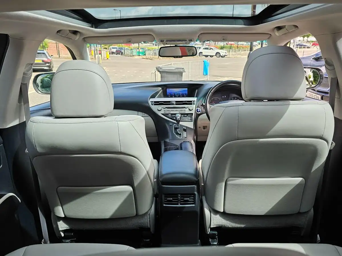2011-lexus-rx-450h-35-se-i-4x4-big-65
