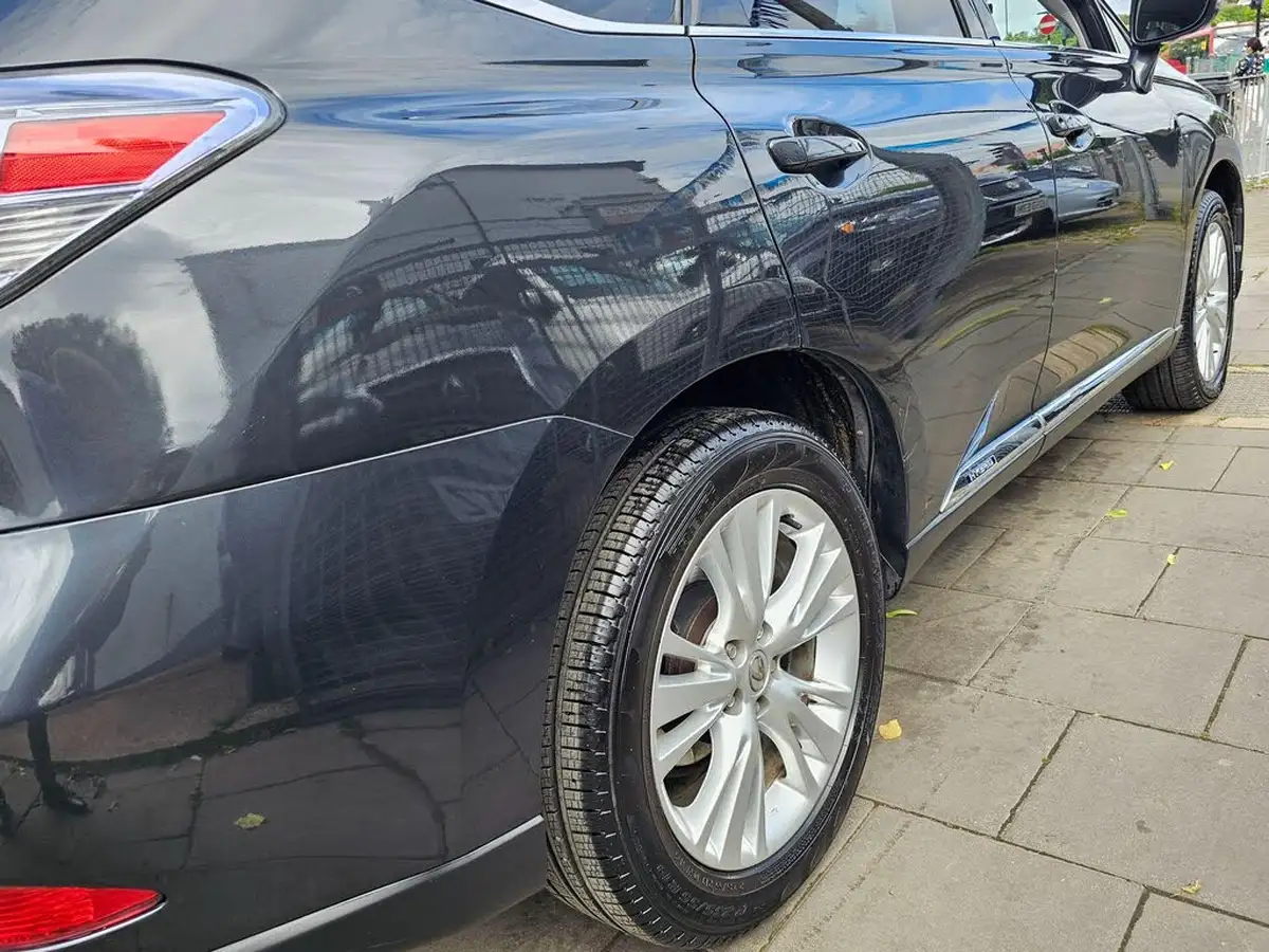 2011-lexus-rx-450h-35-se-i-4x4-big-13