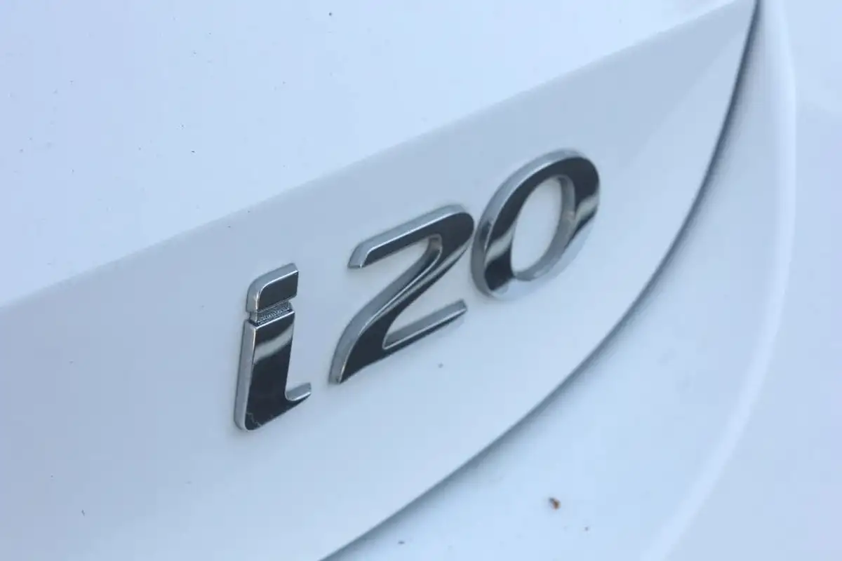 2021-hyundai-i20-10-t-gdi-premium-eclutch-imt-big-7