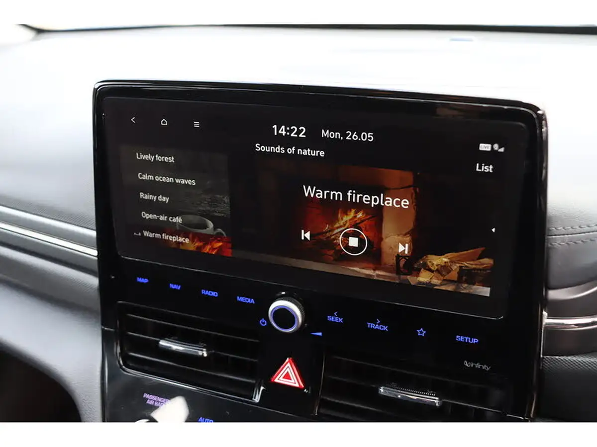 2021-hyundai-ioniq-e-premium-electric-100kw-big-9