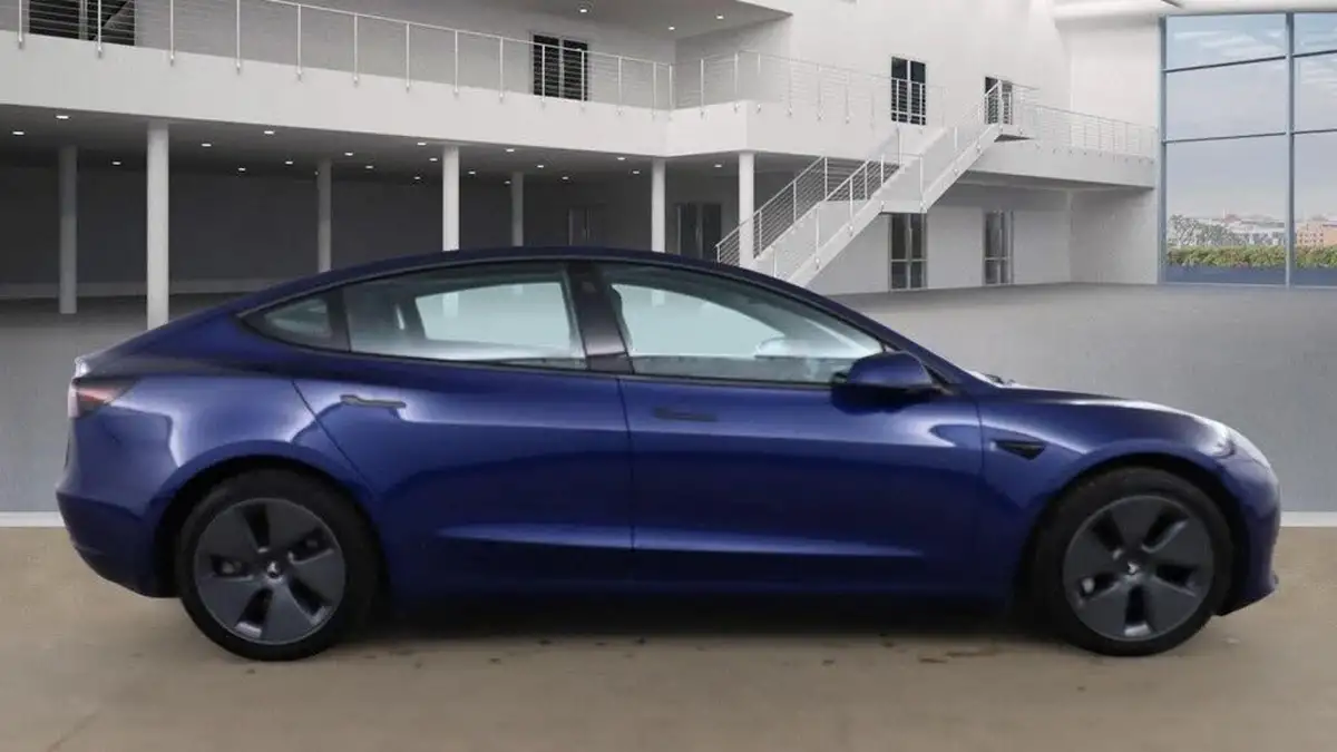 2021-tesla-model-3-e-standard-plus-big-8