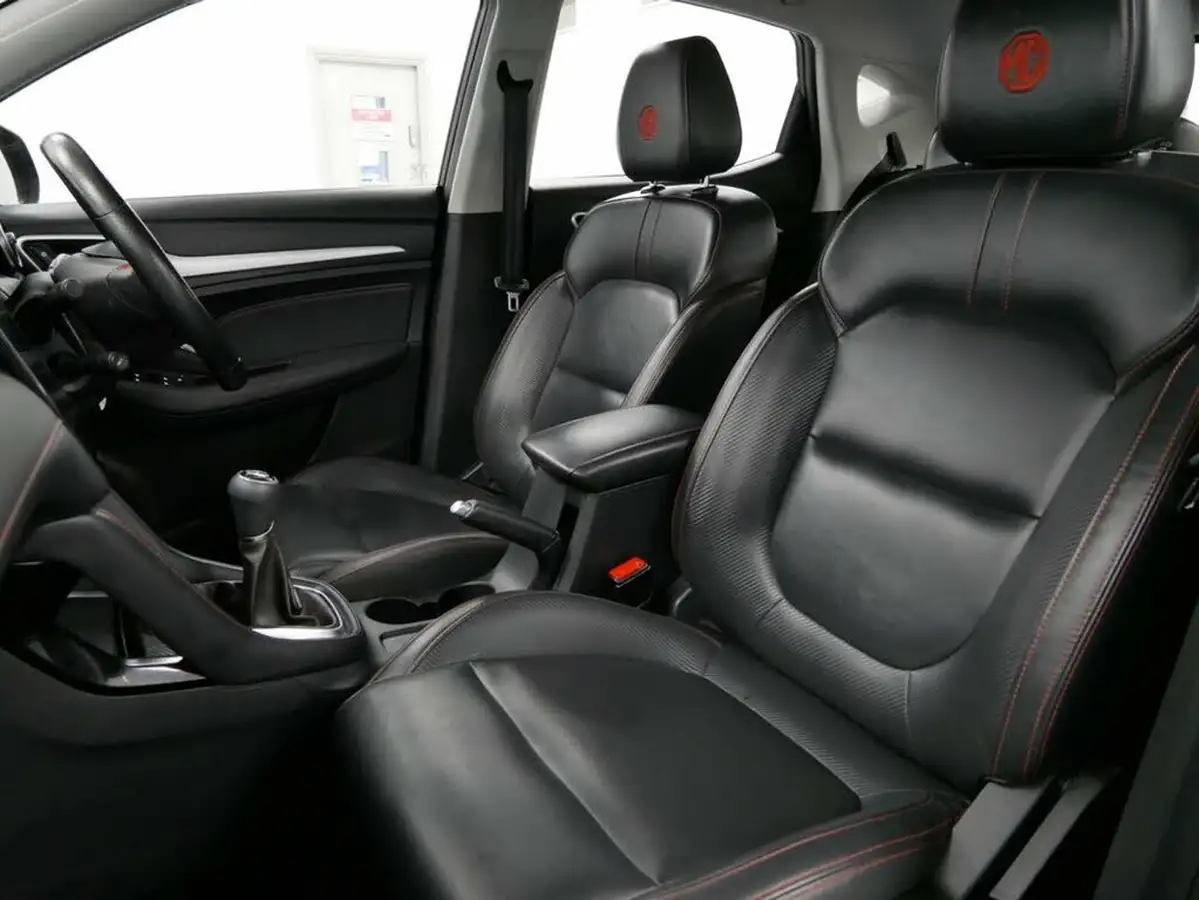 2021-mg-zs-suv-15-vti-tech-exclusive-big-3
