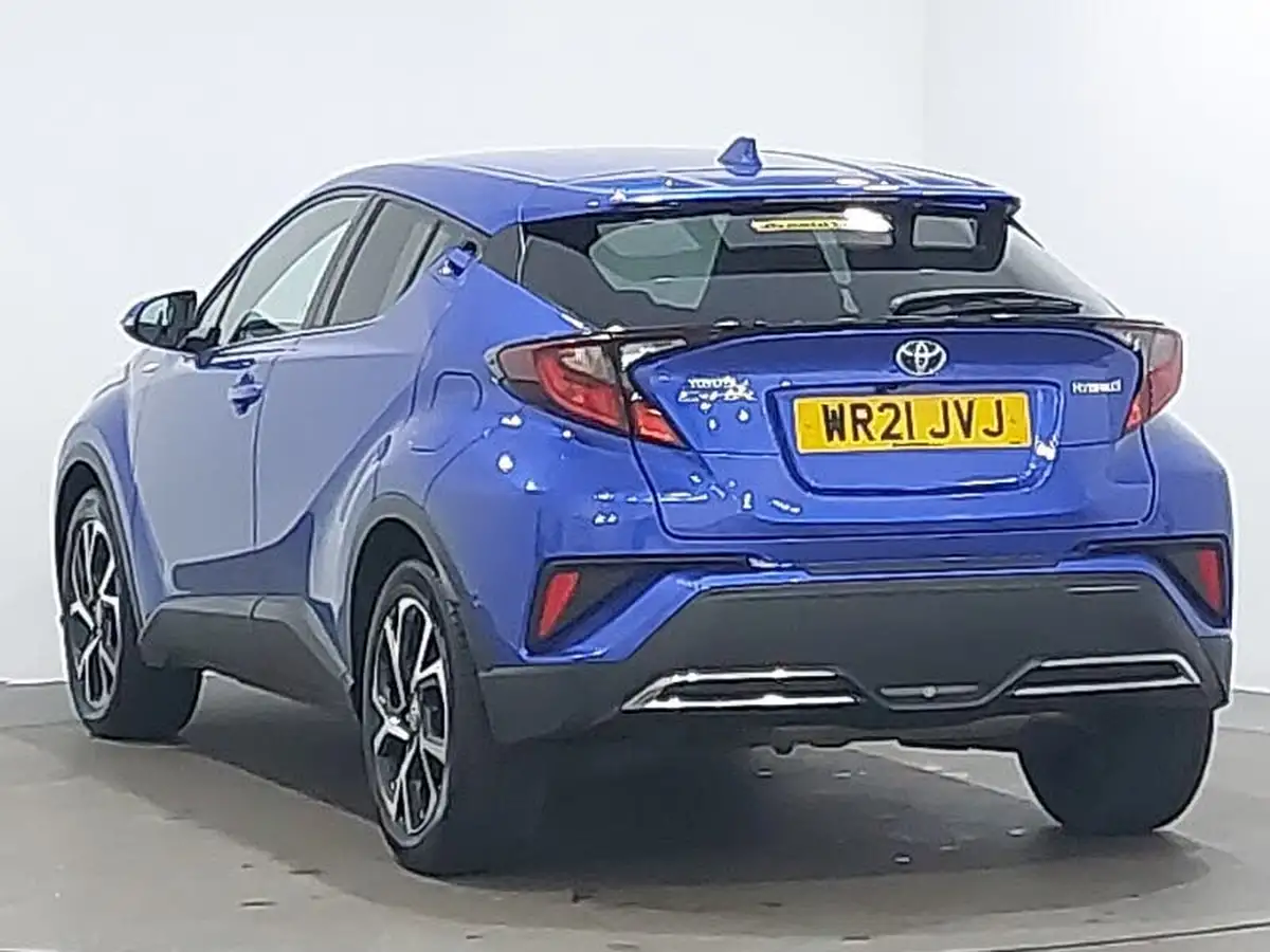 2021-toyota-c-hr-20-vvt-i-design-big-1