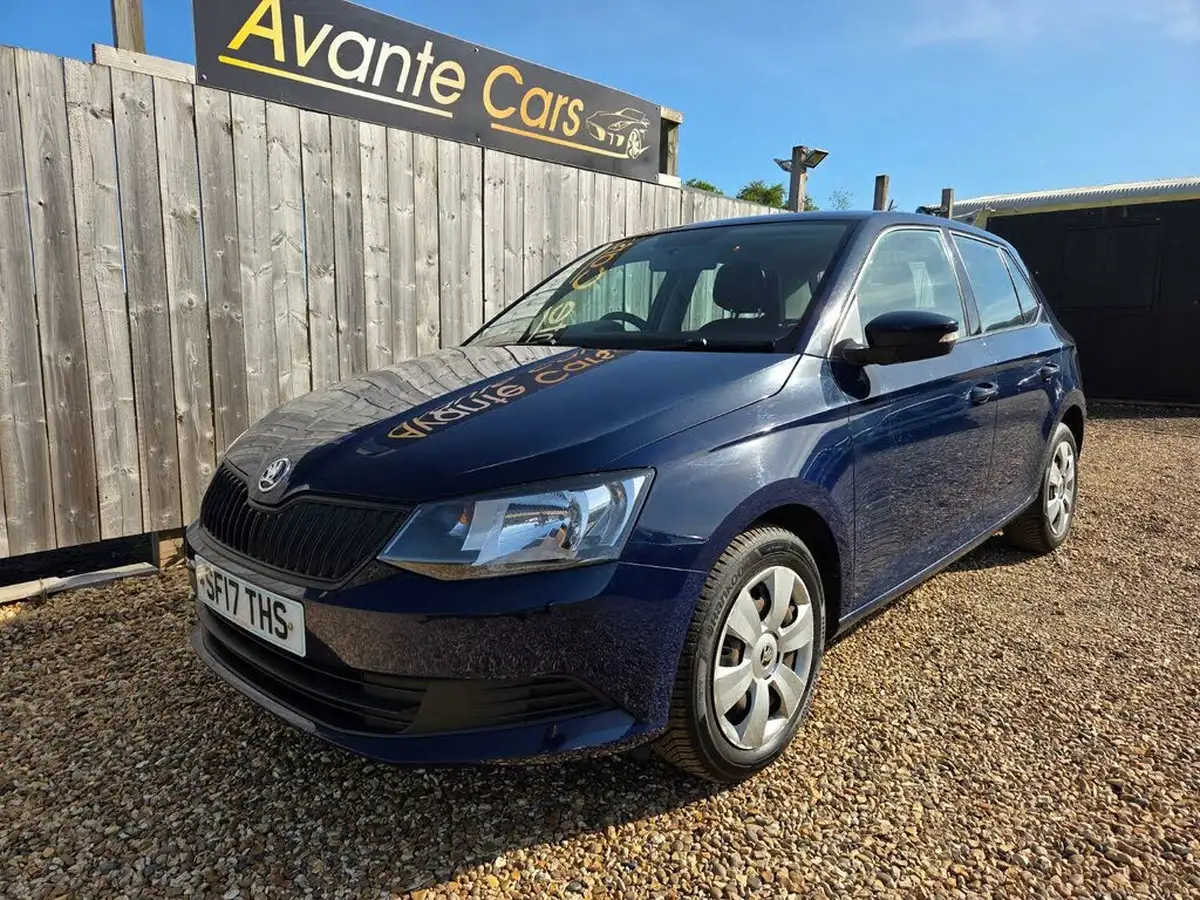 2017-skoda-fabia-10-mpi-s-hatchback-big-6