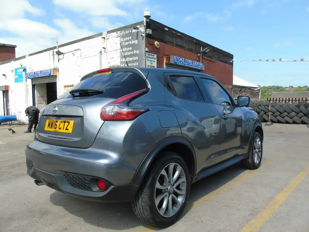 2016-nissan-juke-16-tekna-117ps-1598cc-xtronic-cvt-big-4