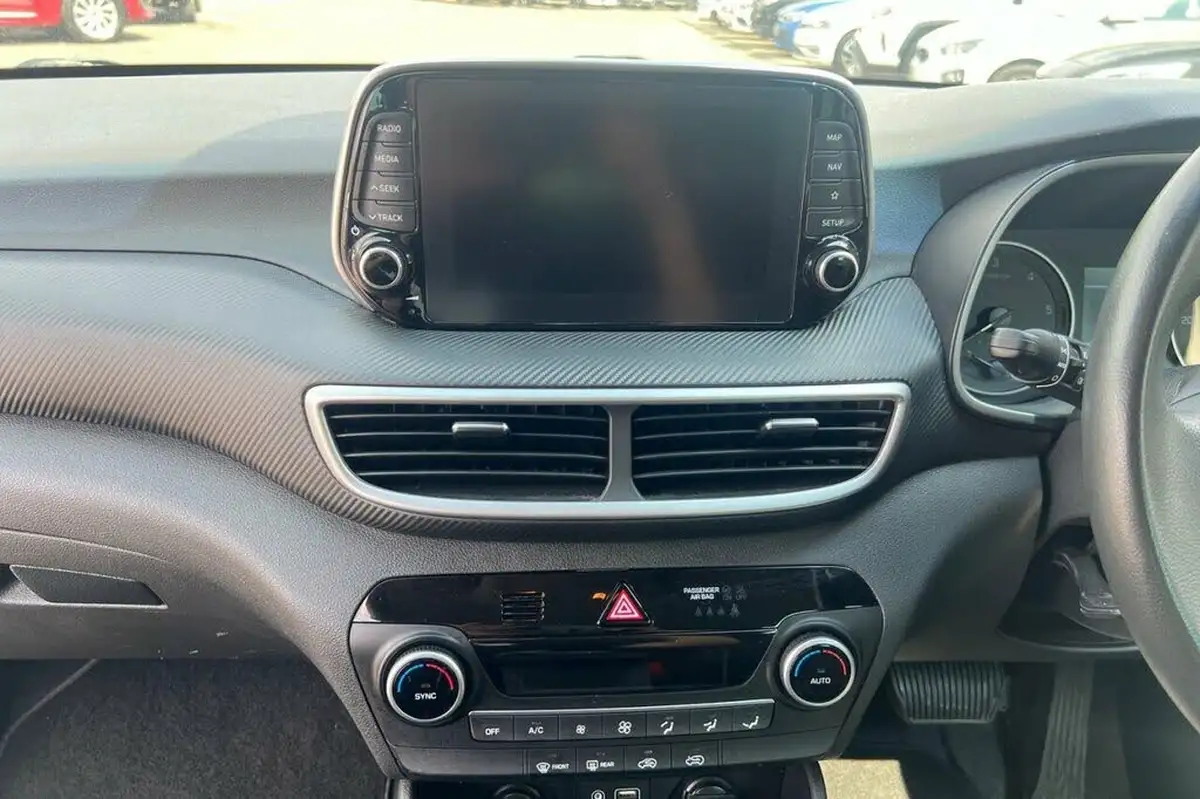 2021-hyundai-tucson-16crdi-se-nav-136ps-dct-big-28