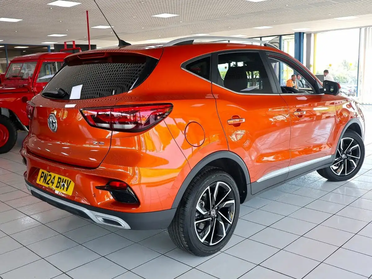 2024-mg-zs-suv-10t-gdi-exclusive-auto-big-6