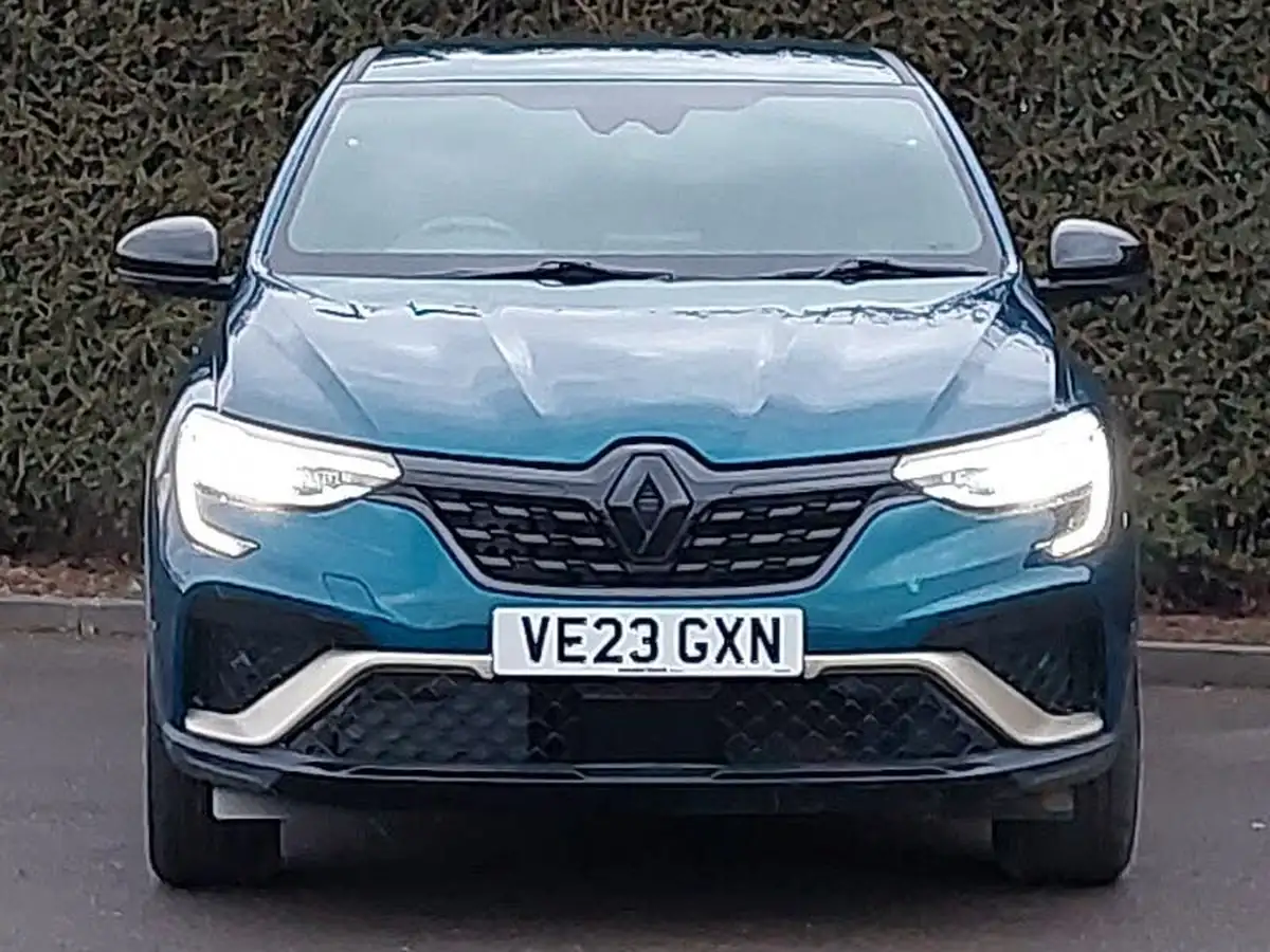 2023-renault-arkana-16-e-tech-engineered-big-18