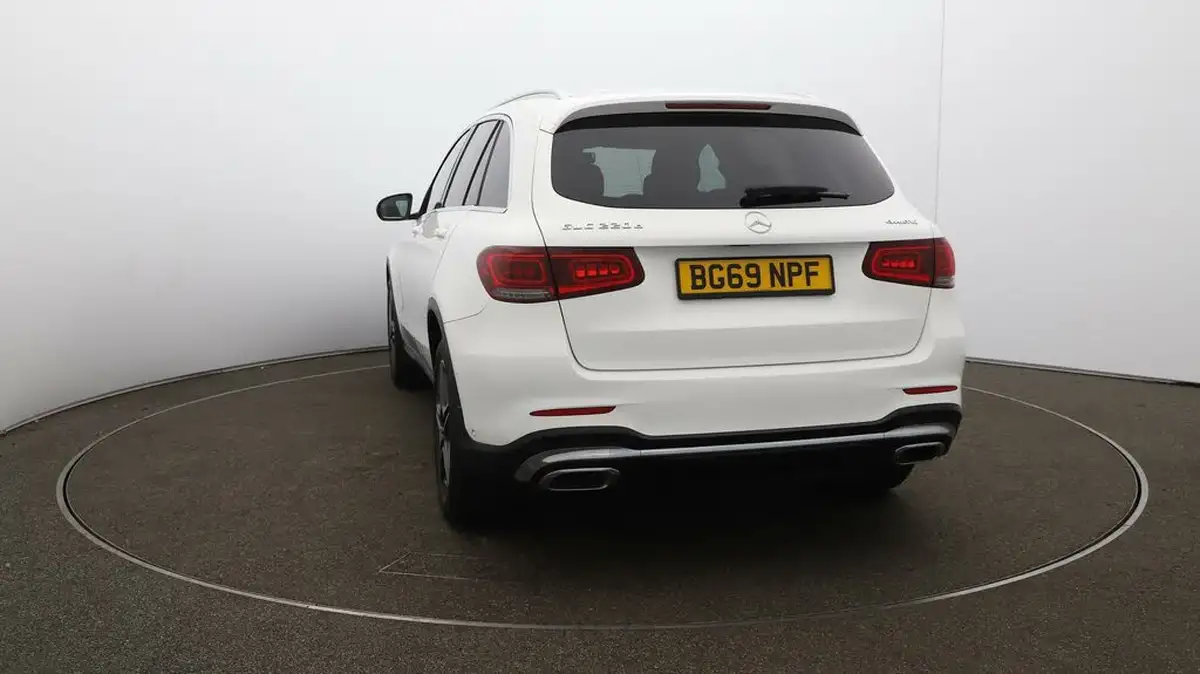 2019-mercedes-benz-glc-class-20d-glc220d-amg-line-station-wagon-5d-4matic-plus-big-57