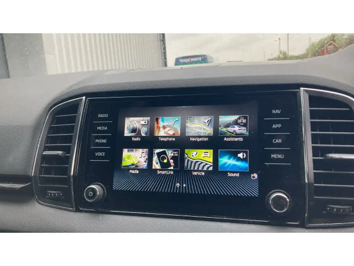 2022-skoda-karoq-15-tsi-se-l-big-11