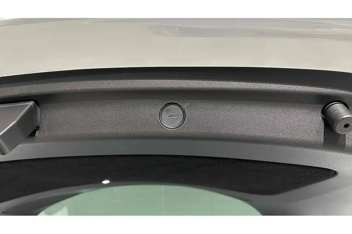 2023-tesla-model-y-e-performance-big-55