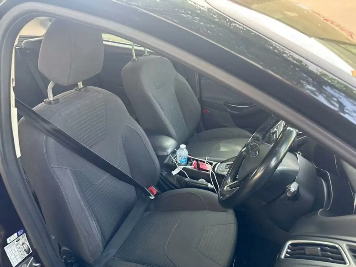 2016-ford-focus-10t-titanium-125ps-hatchback-auto-big-5