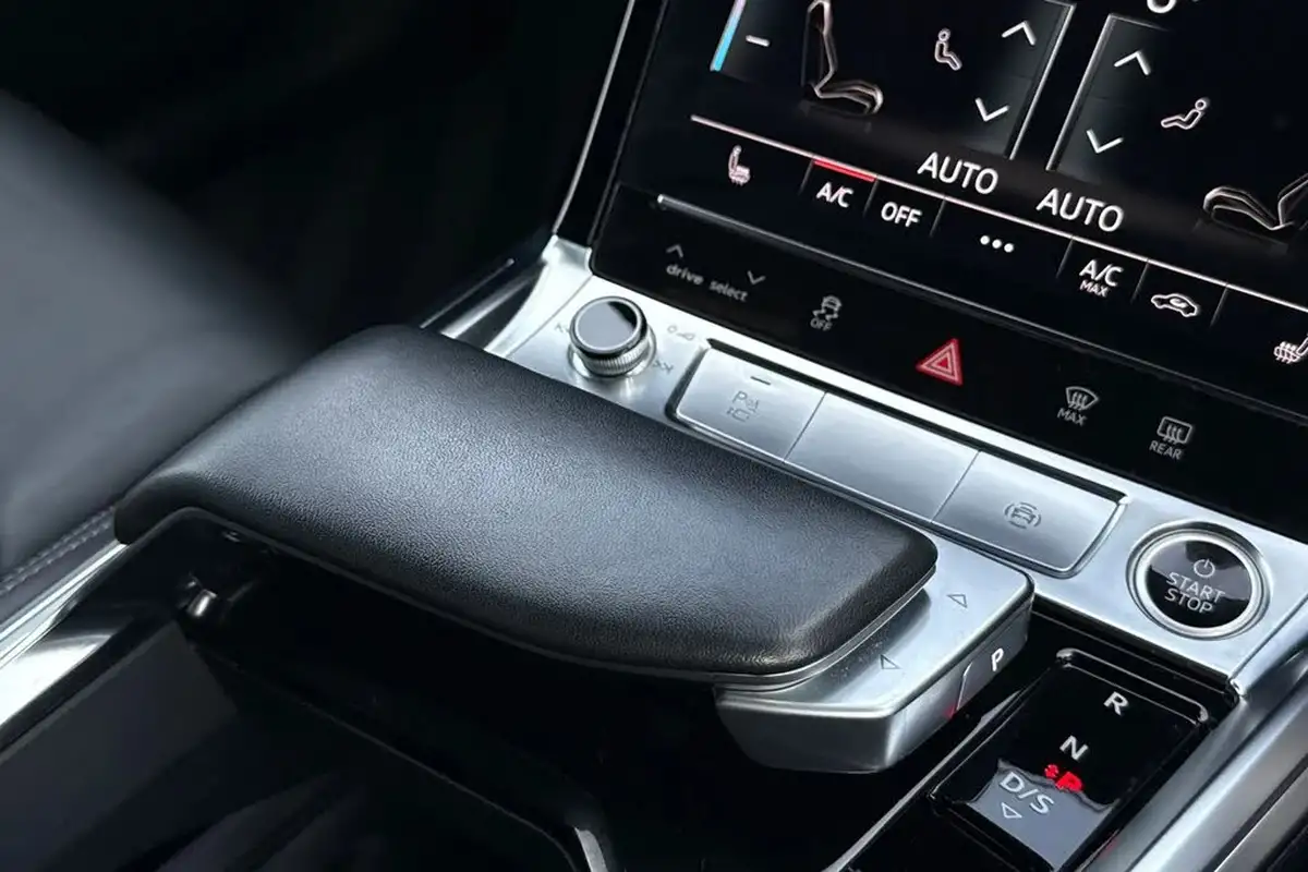 2023-audi-e-tron-55e-black-edition-sportback-big-58