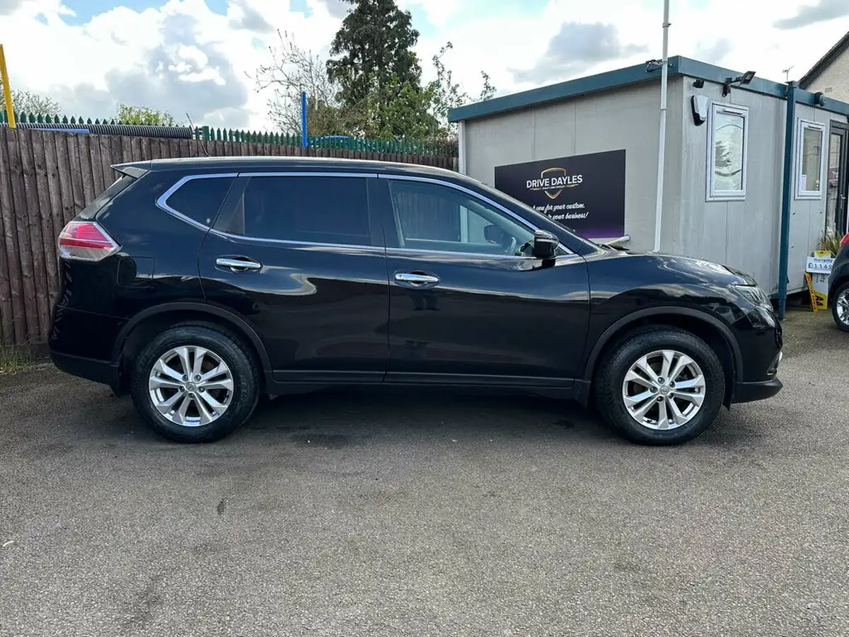 2017-nissan-x-trail-16dci-acenta-7-seat-ss-xtronic-cvt-big-2