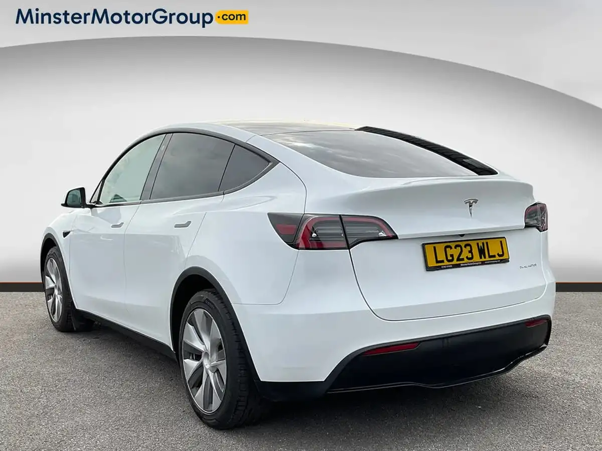2023-tesla-model-y-e-long-range-big-3