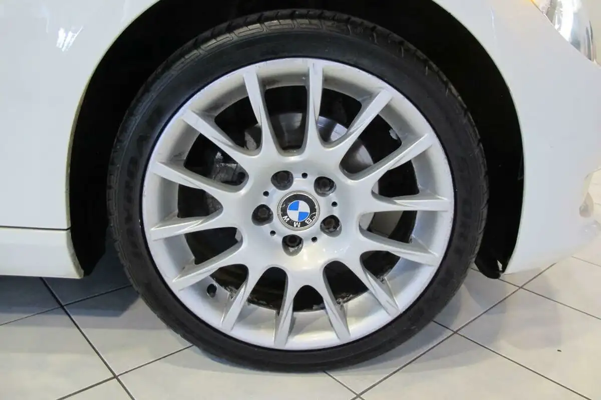 2011-bmw-3-series-20-320i-se-coupe-2d-1995cc-big-44