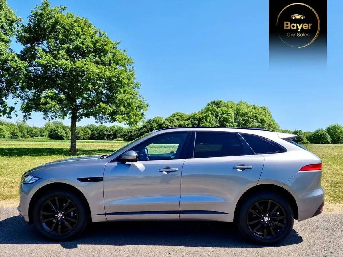 2020-jaguar-f-pace-20-i4d-chequered-flag-240ps-big-3