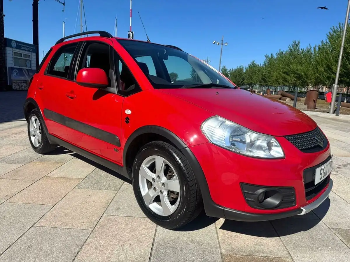 2011-suzuki-sx4-16-sz4-hatchback-5d-big-5
