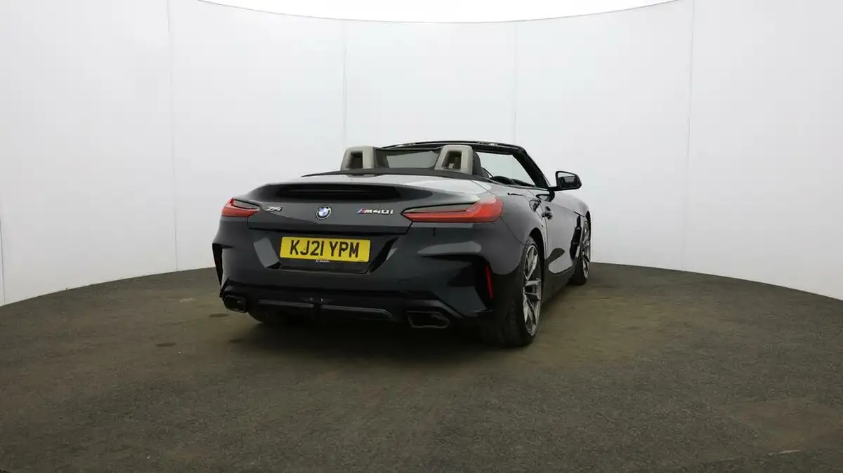 2021-bmw-z4-30-m40i-big-60