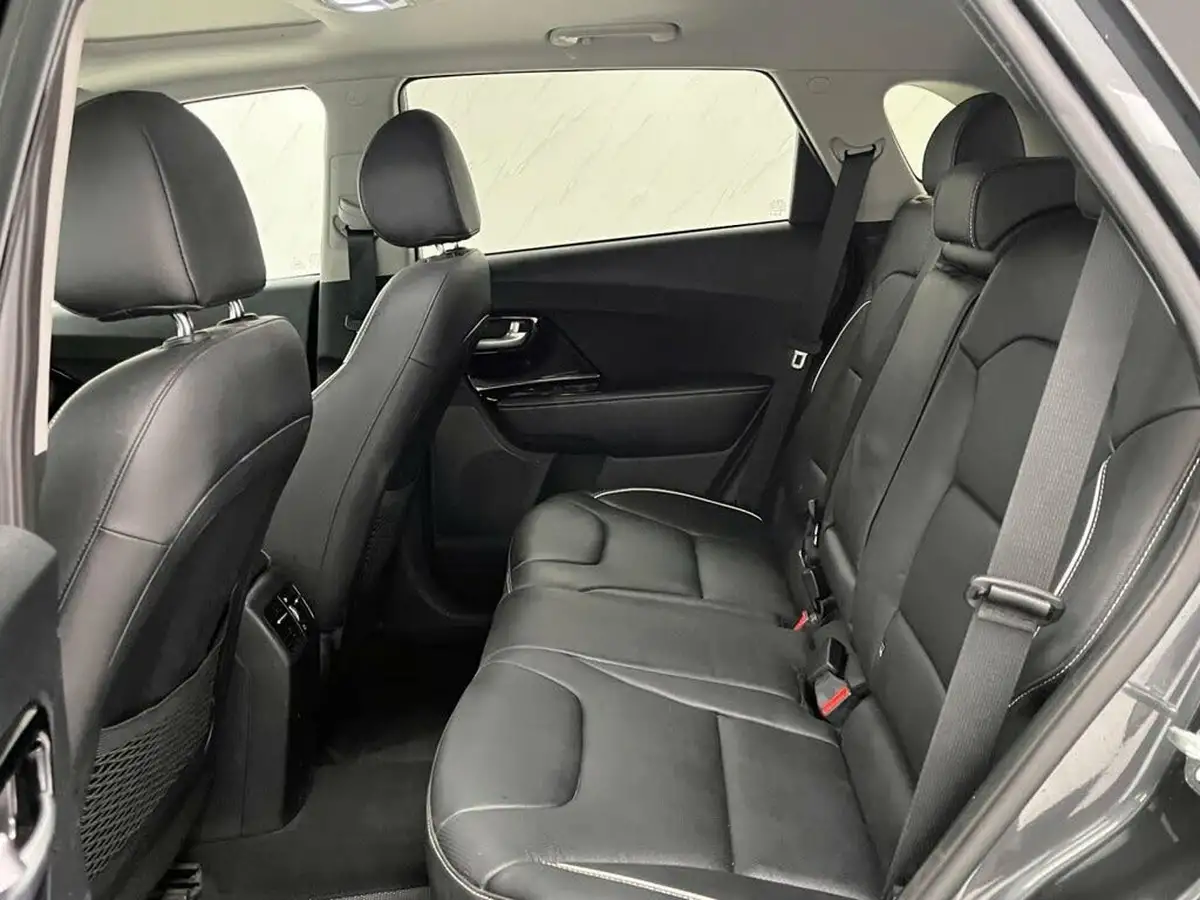 2021-kia-e-niro-ev-4-big-27
