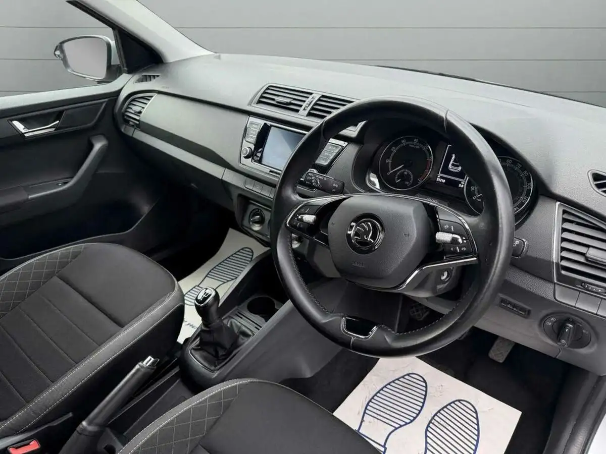 2020-skoda-fabia-10-tsi-se-95ps-hatchback-big-16