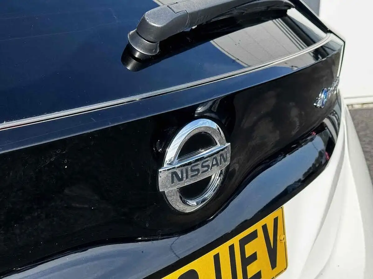 2020-nissan-leaf-e-n-connecta-big-22