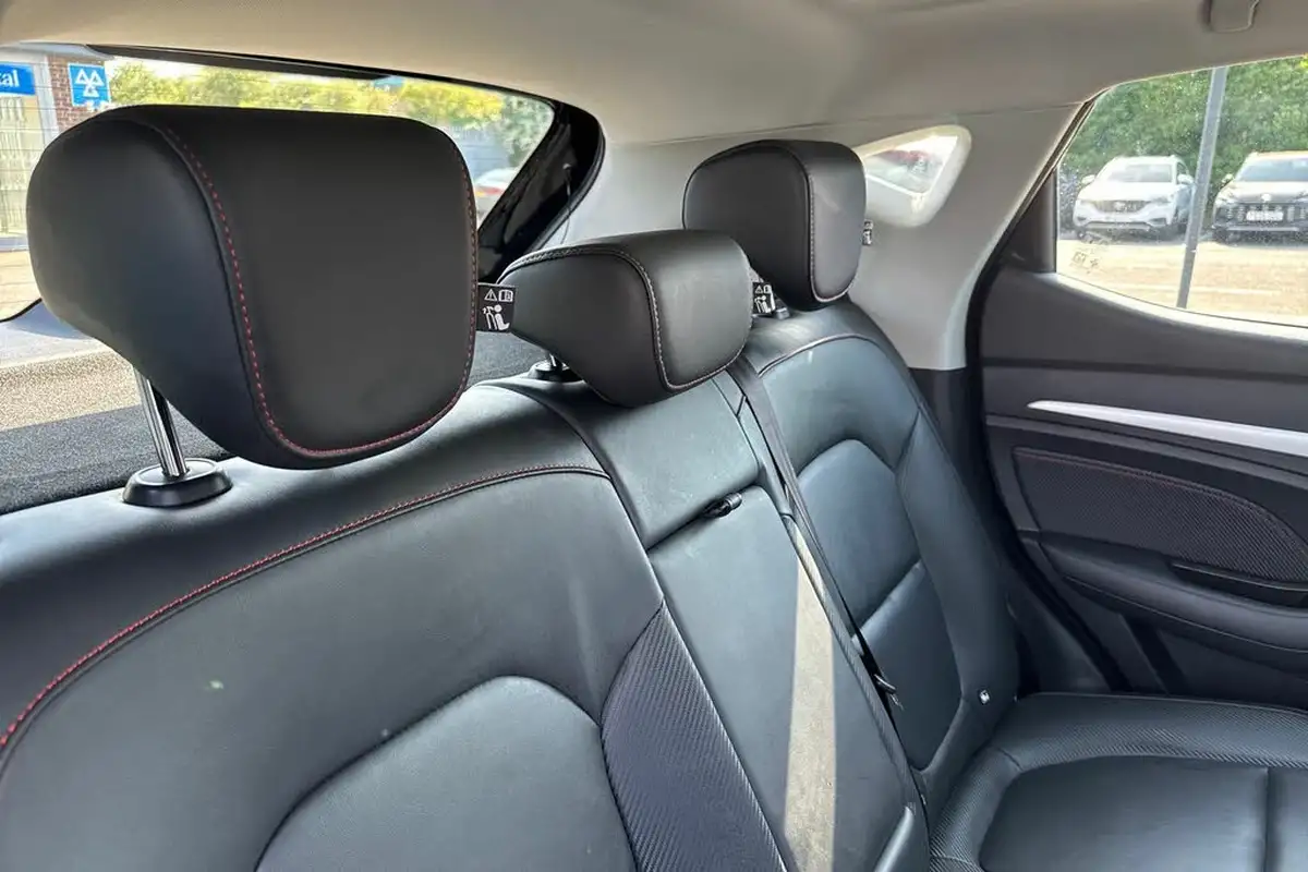 2022-mg-zs-suv-e-trophy-ev-156ps-long-range-big-14
