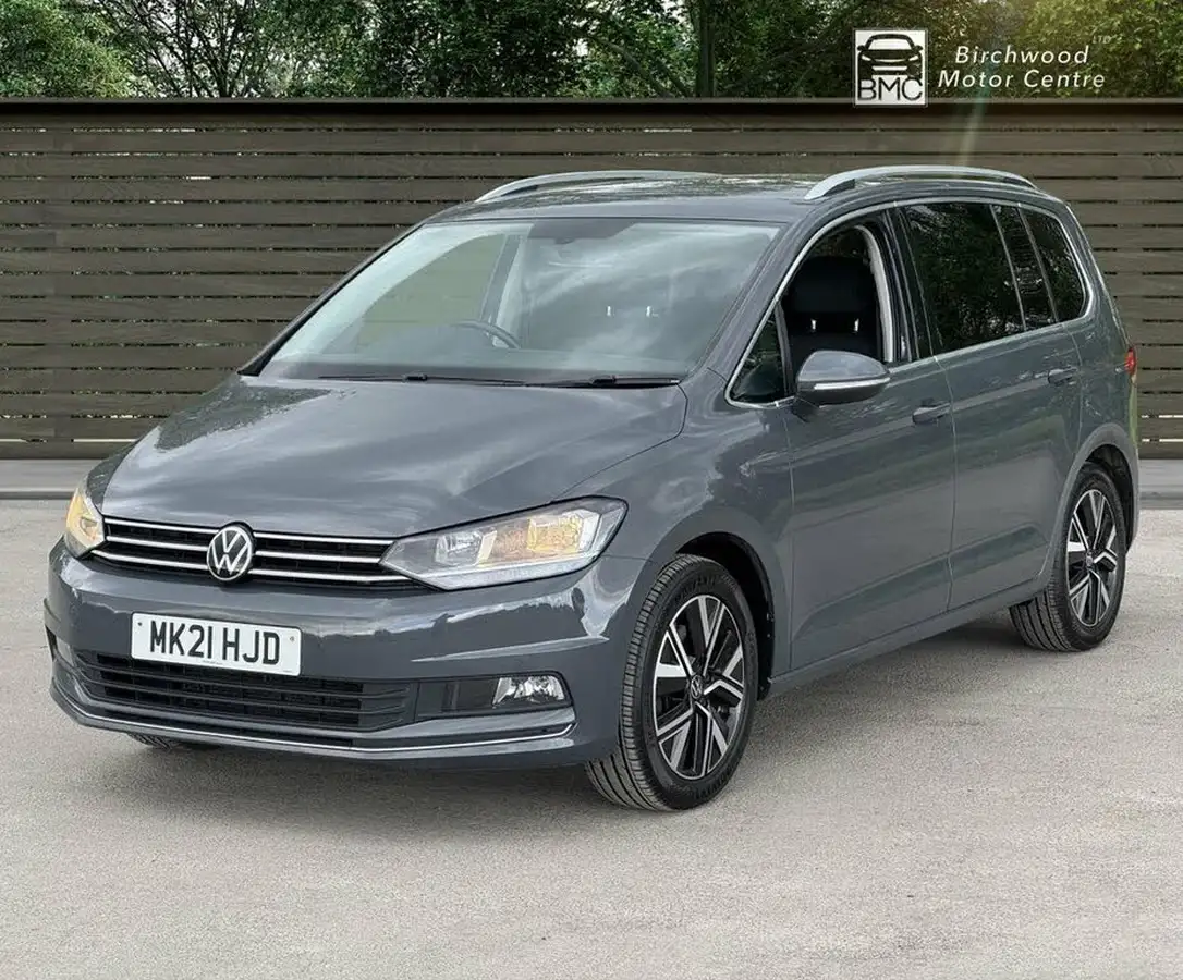 2021-volkswagen-touran-15-tsi-sel-dsg-big-2
