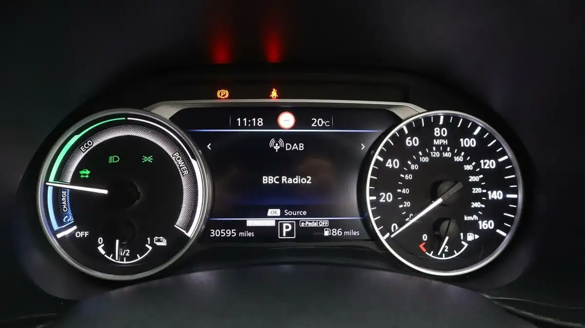 2022-nissan-juke-16-hybrid-premiere-edition-big-10