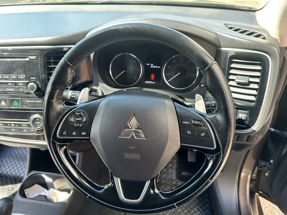2016-mitsubishi-outlander-22di-d-gx3-7st-auto-big-14