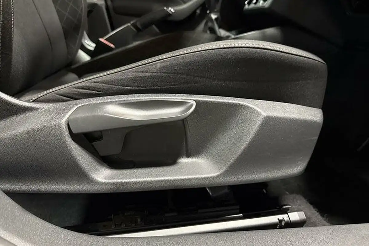2020-skoda-kamiq-10-tsi-se-115ps-big-23