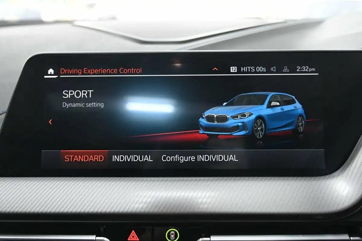 2022-bmw-1-series-20-m135i-xdrive-big-23
