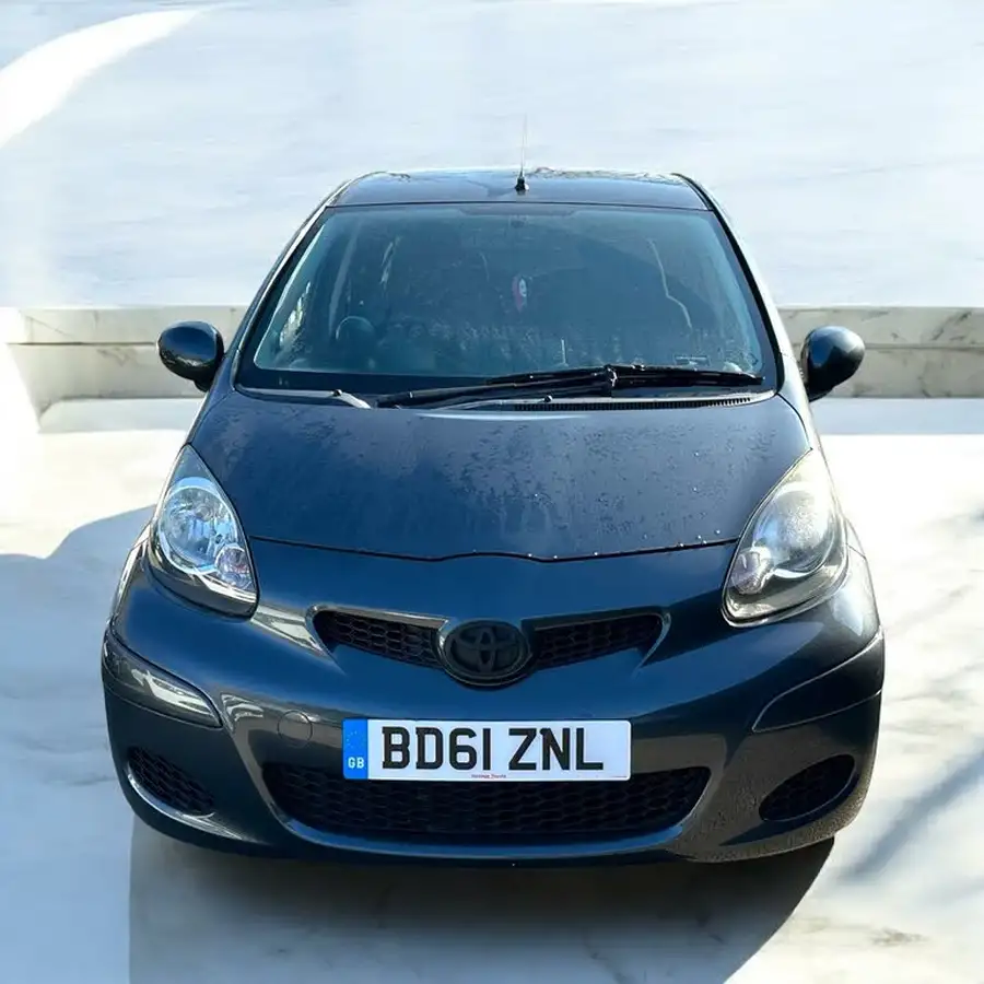 2011-toyota-aygo-10-aygo-go-vvt-i-5d-big-7