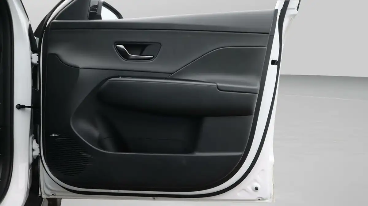 2024-hyundai-kona-16-gdi-n-line-s-141ps-dct-big-15